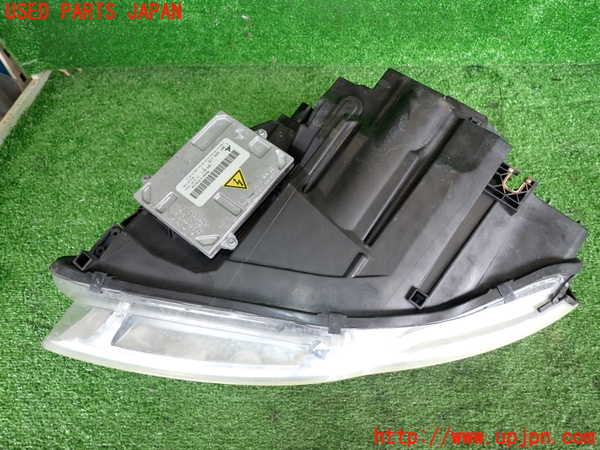 2UPJ-9239601130]アウディ・A4 アバント(8EALT)右ヘッドライト HID 中古_3