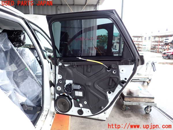 2UPJ-9239601290]アウディ・A4 アバント(8EALT)右後ドア 中古(43R-00081 M30A)_2