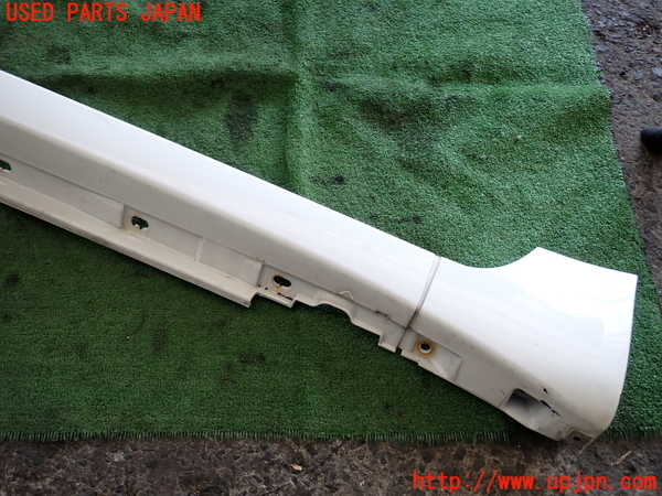 2UPJ-9239601392]アウディ・A4 アバント(8EALT)左サイドステップ 中古_2