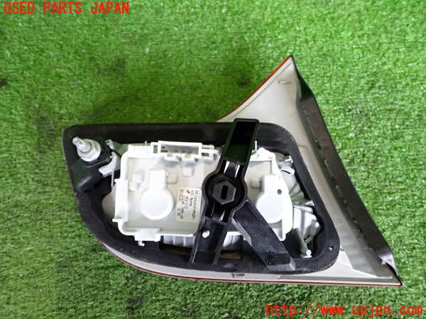 2UPJ-9239601550]アウディ・A4 アバント(8EALT)右リアフィニッシャー 中古_2