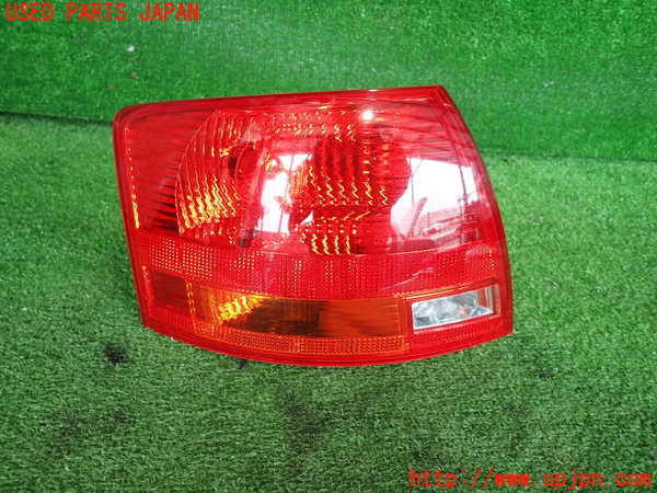 2UPJ-9239601536]アウディ・A4 アバント(8EALT)左テールランプ 中古_2