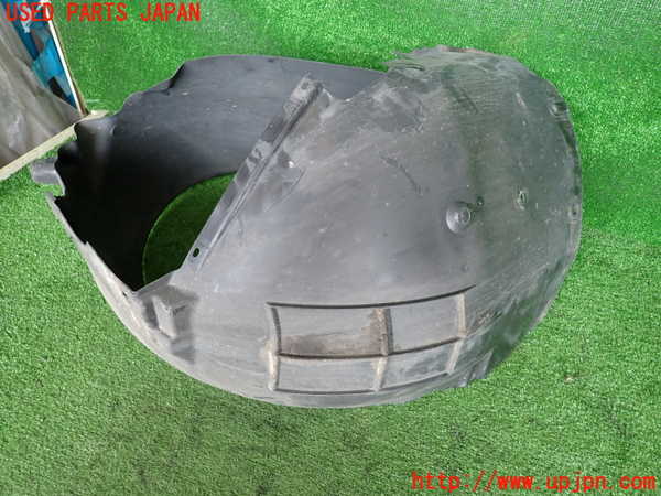 2UPJ-9239601090]アウディ・A4 アバント(8EALT)右前フェンダーライナー 中古_2