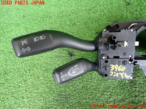 2UPJ-9239606720]アウディ・A4 アバント(8EALT)コンビネーションスイッチ 中古_3