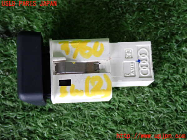 2UPJ-9239606307]アウディ・A4 アバント(8EALT)スイッチ2 中古_2