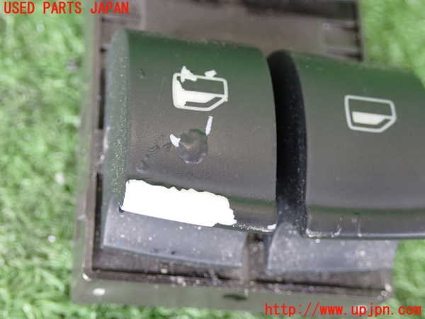 2UPJ-9239606240]アウディ・A4 アバント(8EALT)右前パワーウィンドウスイッチ 中古_3