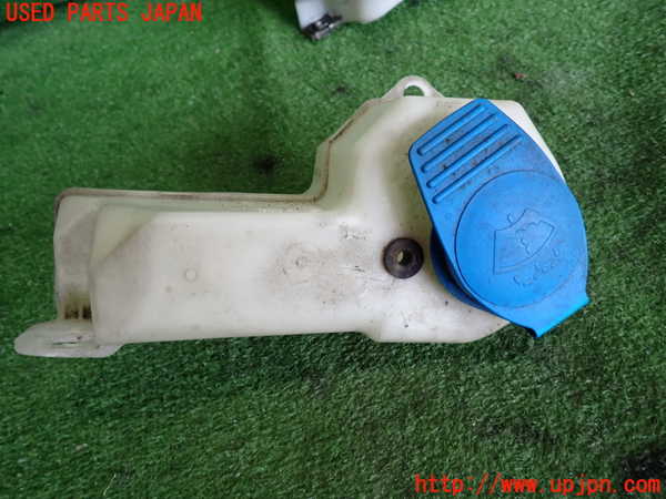 2UPJ-9239606791]アウディ・A4 アバント(8EALT)ウォッシャータンク1 中古_2