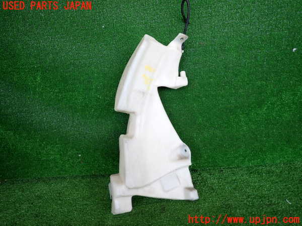 2UPJ-9239606791]アウディ・A4 アバント(8EALT)ウォッシャータンク1 中古_5