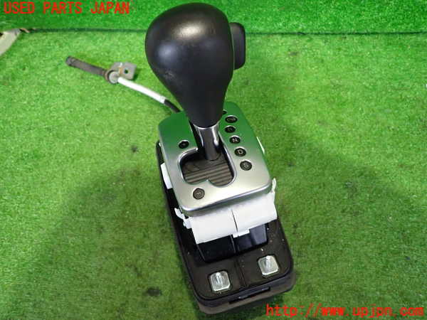 2UPJ-9239607555]アウディ・A4 アバント(8EALT)ATシフトレバー 中古_2