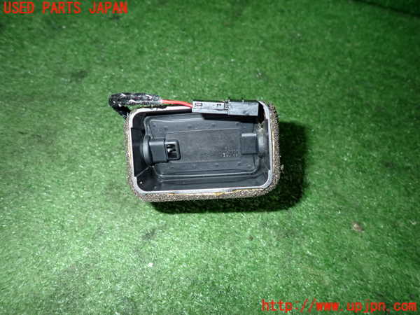 2UPJ-9239607526]アウディ・A4 アバント(8EALT)エアコン吹き出し口1 (右) 中古_3