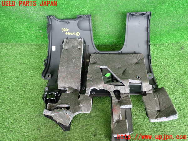 2UPJ-9239607841]アウディ・A4 アバント(8EALT)小物入れ1 中古_4