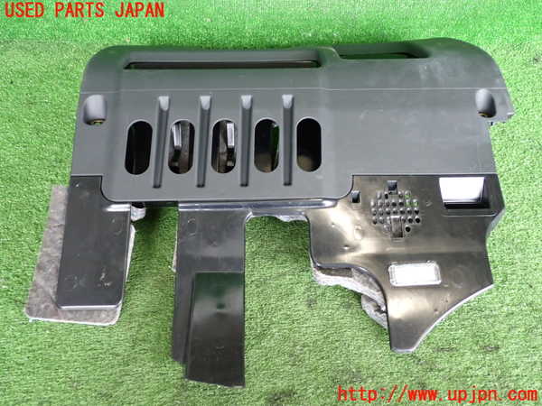 2UPJ-9239607841]アウディ・A4 アバント(8EALT)小物入れ1 中古_5