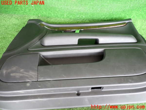 2UPJ-9239601234]アウディ・A4 アバント(8EALT)右前ドア内張り 中古_5