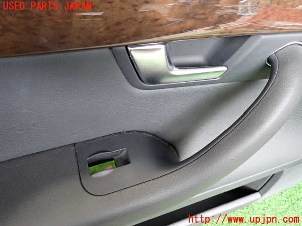2UPJ-9239601264]アウディ・A4 アバント(8EALT)左前ドア内張り 中古_3