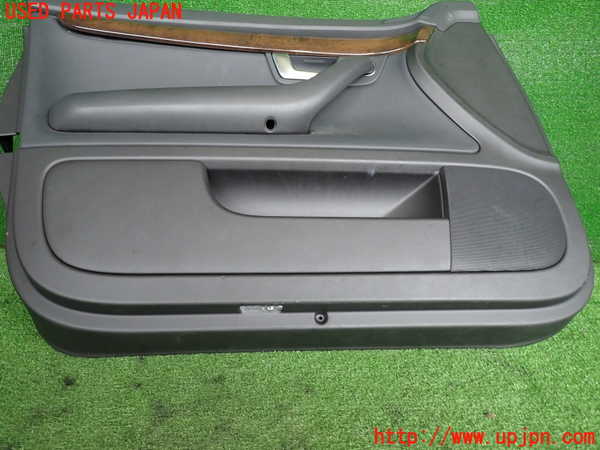 2UPJ-9239601264]アウディ・A4 アバント(8EALT)左前ドア内張り 中古_4