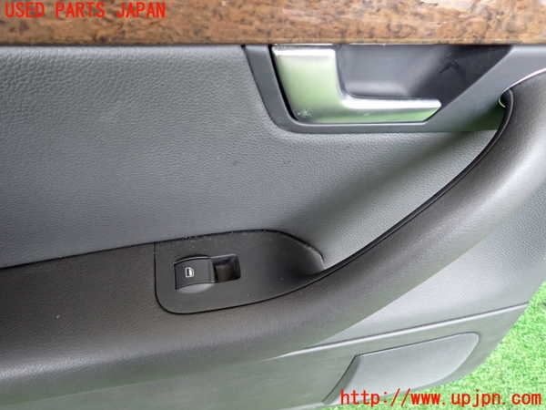 2UPJ-9239601324]アウディ・A4 アバント(8EALT)左後ドア内張り 中古_3