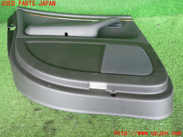 2UPJ-9239601324]アウディ・A4 アバント(8EALT)左後ドア内張り 中古_4