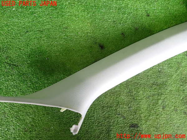 2UPJ-9239607655]アウディ・A4 アバント(8EALT)右フロントピラートリム 中古_2