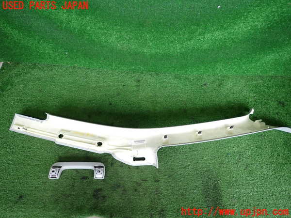 2UPJ-9239607660]アウディ・A4 アバント(8EALT)左フロントピラートリム 中古_5