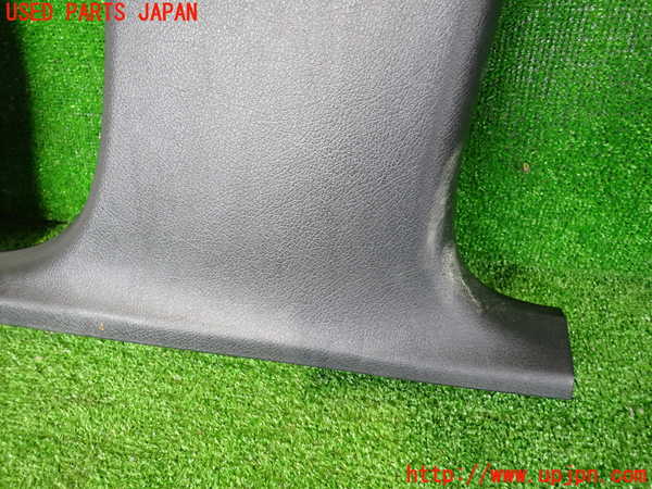 2UPJ-9239607665]アウディ・A4 アバント(8EALT)右センターピラートリム 中古_4