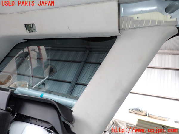 2UPJ-9239607680]アウディ・A4 アバント(8EALT)左リアピラートリム 中古_3