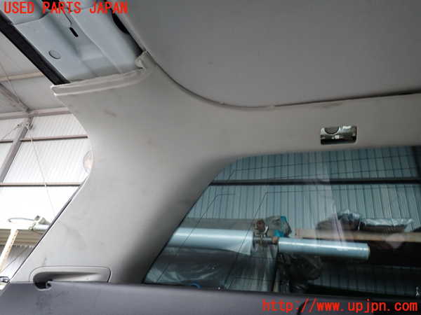 2UPJ-9239607680]アウディ・A4 アバント(8EALT)左リアピラートリム 中古_4