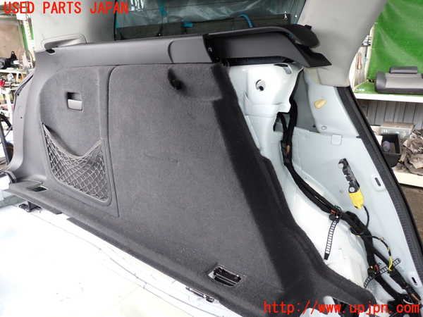 2UPJ-9239607680]アウディ・A4 アバント(8EALT)左リアピラートリム 中古_5