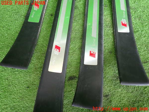 2UPJ-9239607740]アウディ・A4 アバント(8EALT)スカッフプレート 中古_2