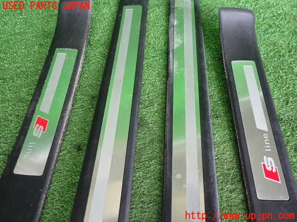 2UPJ-9239607740]アウディ・A4 アバント(8EALT)スカッフプレート 中古_3