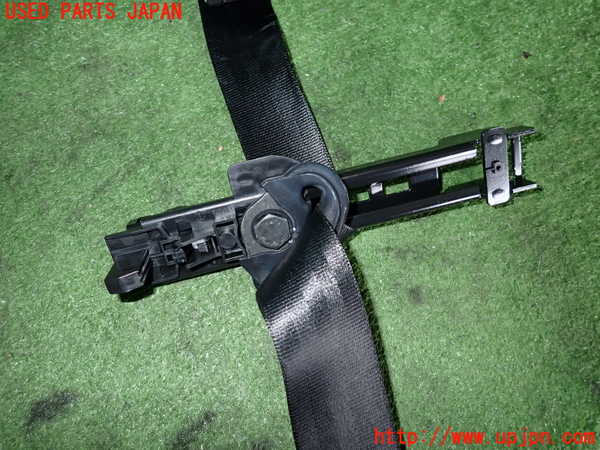 2UPJ-9239607075]アウディ・A4 アバント(8EALT)助手席シートベルト 中古_2