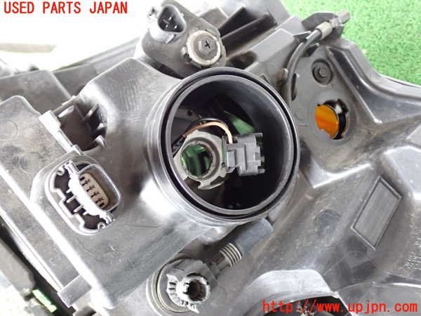 2UPJ-9239611130]エクスプローラー(1FMHK9)右ヘッドライト ハロゲン 中古_4