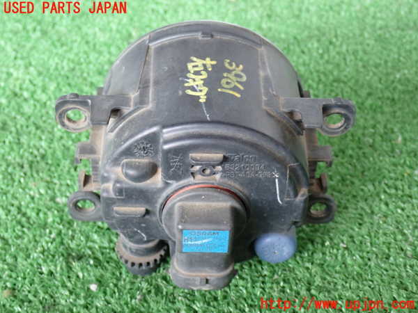 2UPJ-9239611180]エクスプローラー(1FMHK9)右フォグ 中古_4