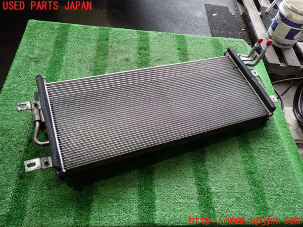 2UPJ-9239616031]エクスプローラー(1FMHK9)エアコンコンデンサー1 中古_2