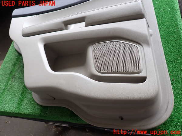 2UPJ-9239611324]エクスプローラー(1FMHK9)左後ドア内張り 中古_2