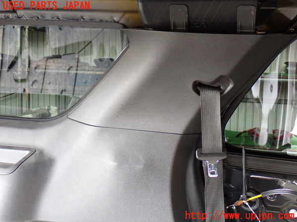 2UPJ-9239617680]エクスプローラー(1FMHK9)左リアピラートリム (ジャンク品) 中古_2