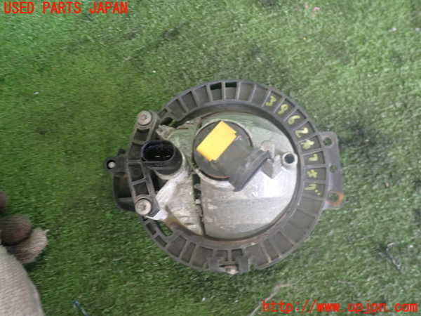 2UPJ-9239621180]BMW ミニ(MINI)クーパー クラブマン(ML16)右フォグ 中古_2