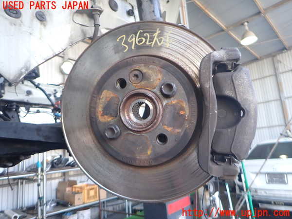 2UPJ-9239624290]BMW ミニ(MINI)クーパー クラブマン(ML16)右フロントナックルハブ 中古_2