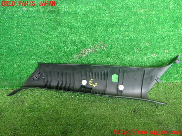 2UPJ-9239627655]BMW ミニ(MINI)クーパー クラブマン(ML16)右フロントピラートリム 中古_2