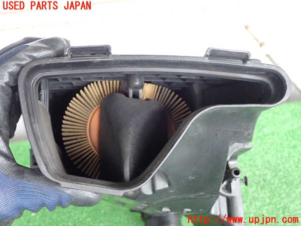 2UPJ-9239632560]ベンツ C200 コンプレッサー ステーションワゴン S204(204241)エアクリーナーボックス 中古_4