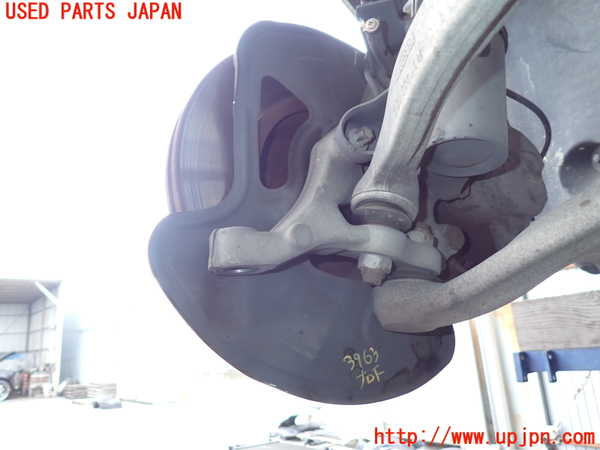 2UPJ-9239634290]ベンツ C200 コンプレッサー ステーションワゴン S204(204241)右フロントナックルハブ 中古_2