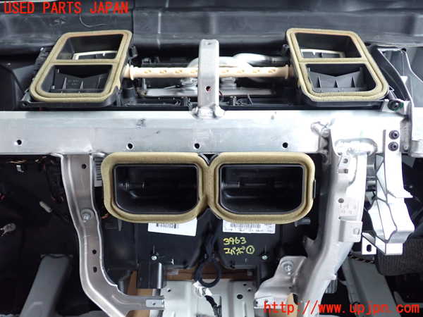 2UPJ-9239636081]ベンツ C200 コンプレッサー ステーションワゴン S204(204241)エバポレーター1 中古_2