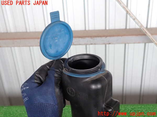 2UPJ-9239636791]ベンツ C200 コンプレッサー ステーションワゴン S204(204241)ウォッシャータンク1 中古_4