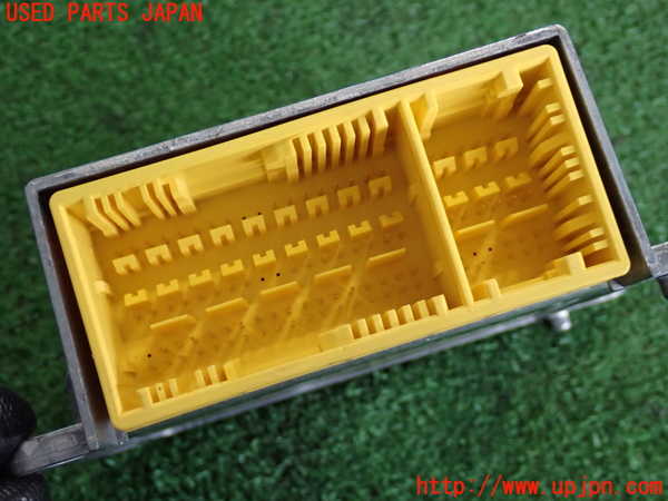 2UPJ-9239636145]ベンツ C200 コンプレッサー ステーションワゴン S204(204241)エアバッグコンピューター 中古_4