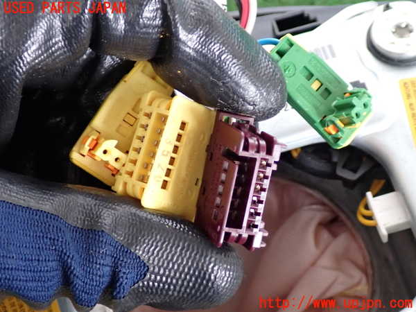 2UPJ-9239637865]ベンツ C200 コンプレッサー ステーションワゴン S204(204241)運転席側エアバッグカバー 中古_4