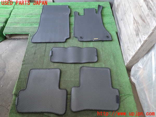 2UPJ-9239637800]ベンツ C200 コンプレッサー ステーションワゴン S204(204241)フロアマット 中古_2