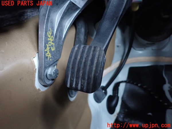 2UPJ-9239637550]ベンツ C200 コンプレッサー ステーションワゴン S204(204241)サイドブレーキレバー(ペダル) 中古_2