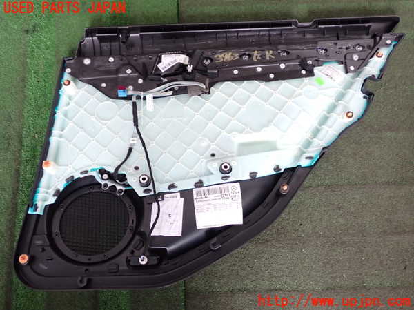 2UPJ-9239631324]ベンツ C200 コンプレッサー ステーションワゴン S204(204241)左後ドア内張り 中古_3