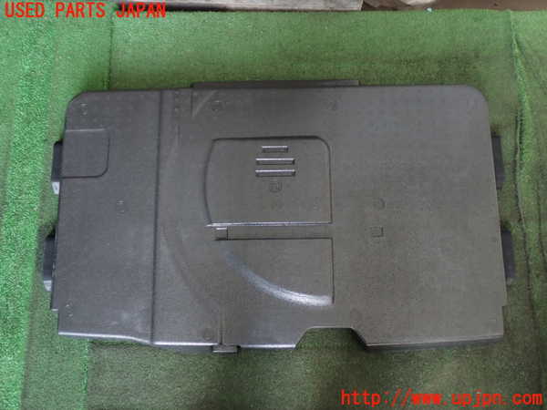 2UPJ-9239637773]ベンツ C200 コンプレッサー ステーションワゴン S204(204241)ラゲッジトレイ3 中古_2
