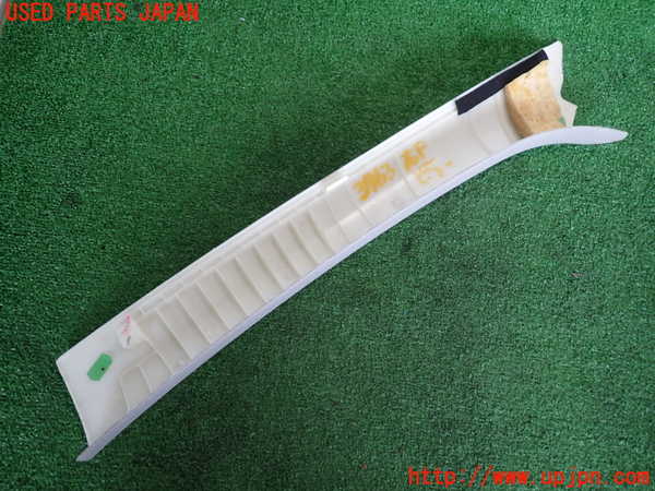 2UPJ-9239637655]ベンツ C200 コンプレッサー ステーションワゴン S204(204241)右フロントピラートリム 中古_2