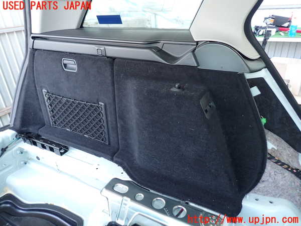 2UPJ-9239637680]ベンツ C200 コンプレッサー ステーションワゴン S204(204241)左リアピラートリム 中古_3