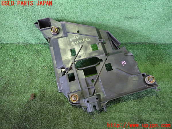 2UPJ-9239641142]ポルシェ・ボクスター(986K)左ヘッドライトリム 中古_2